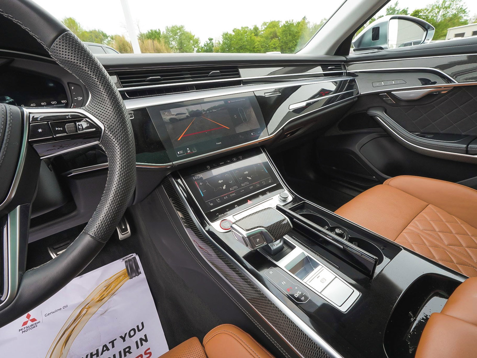 Used 2023 Audi S8 w/ S8 Comfort Plus Package AWD/4WD image 29