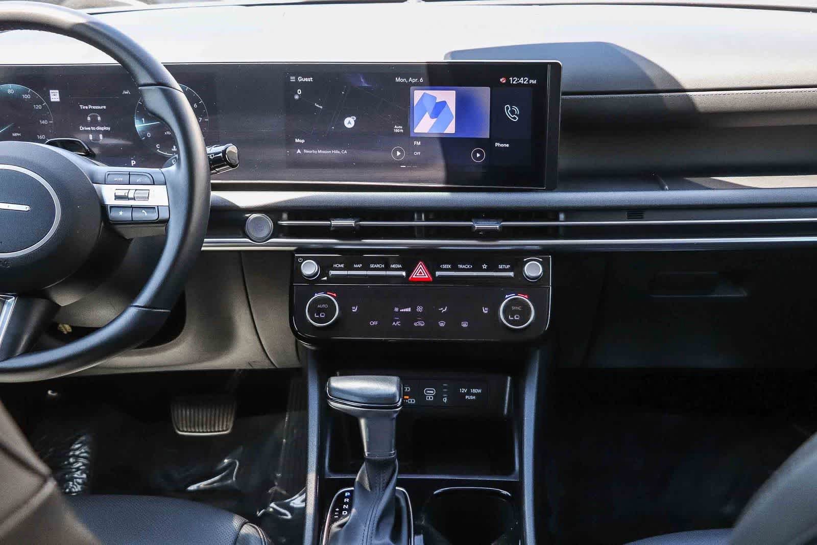 Certified 2025 Hyundai Tucson SEL image 11