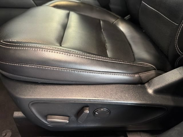 Used 2020 Ford Escape SEL FWD image 11