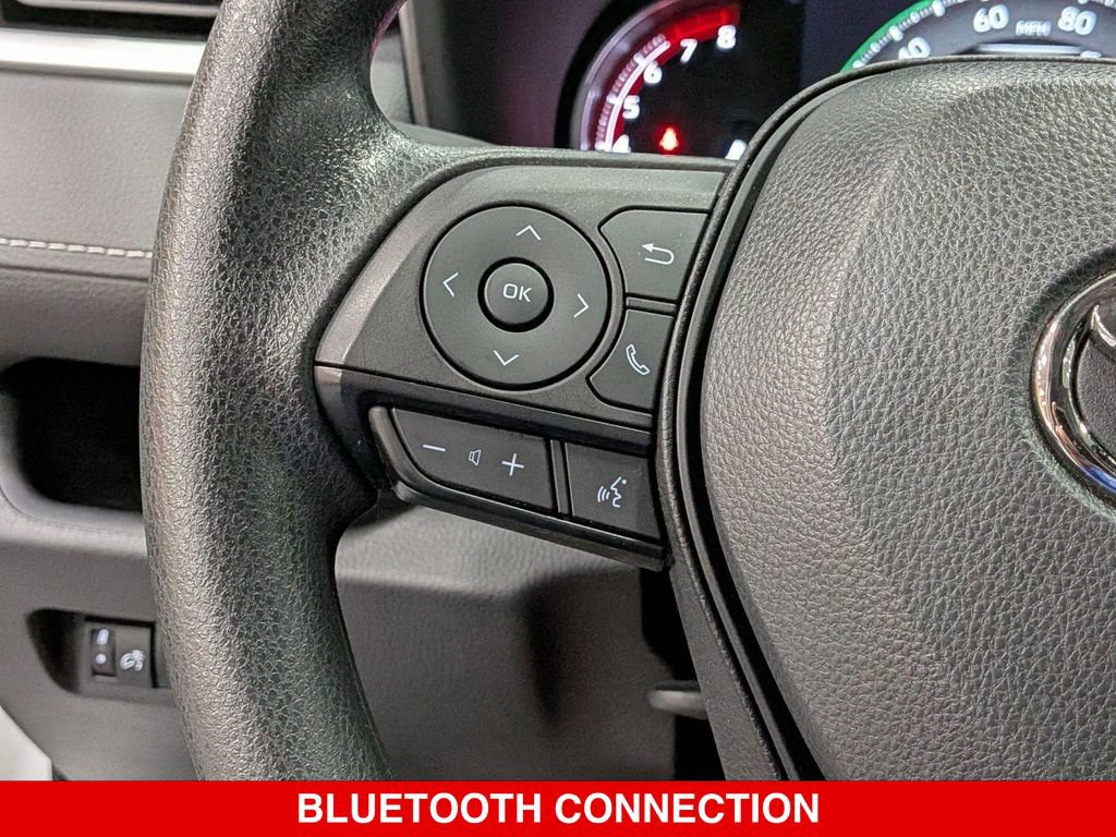 Used 2023 Toyota RAV4 XLE AWD/4WD image 16