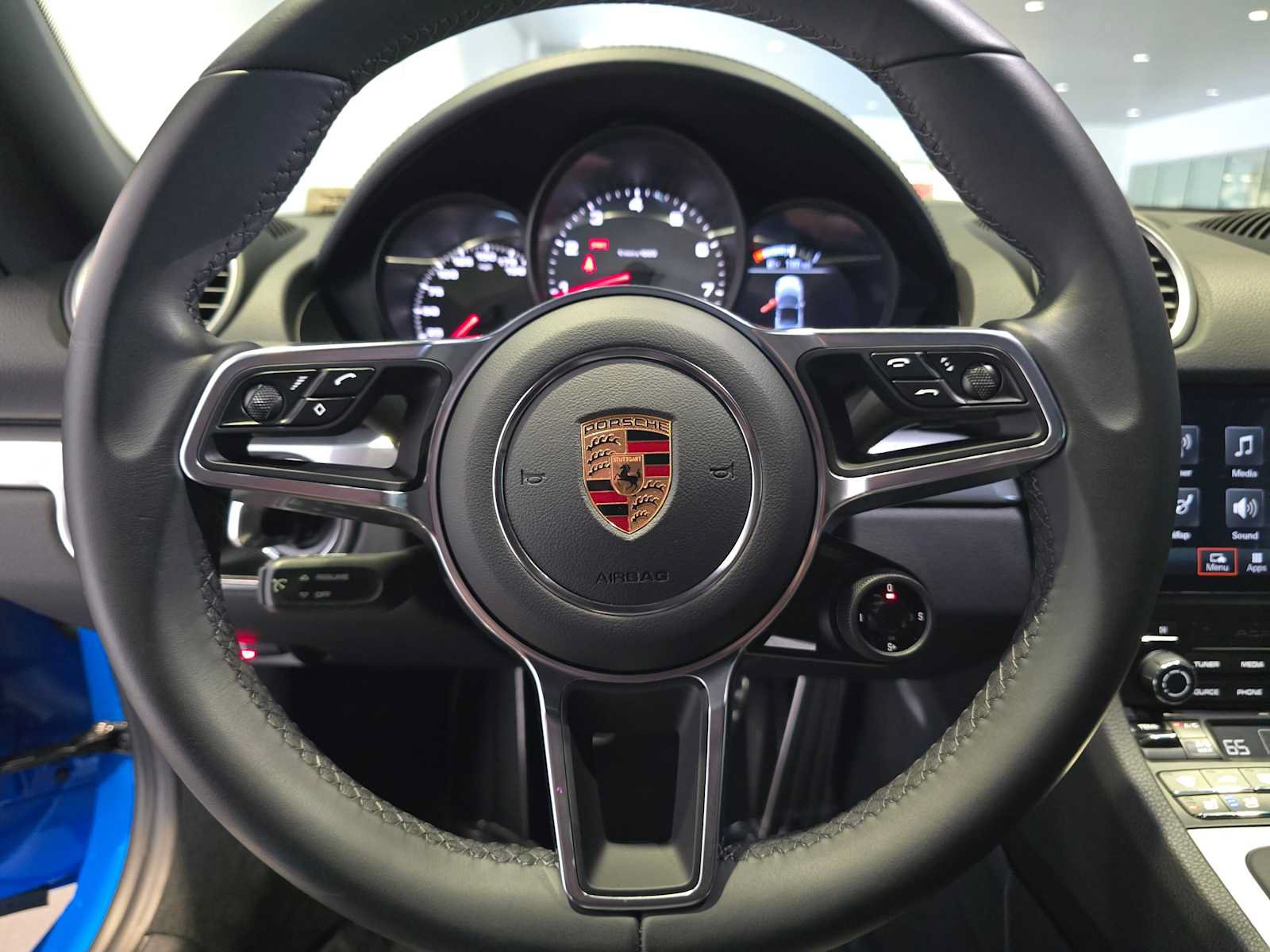 Used 2025 Porsche 718 Boxster S RWD image 19