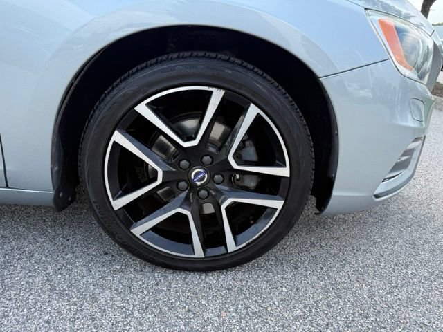 Used 2018 Volvo V60 T5 Dynamic FWD image 11