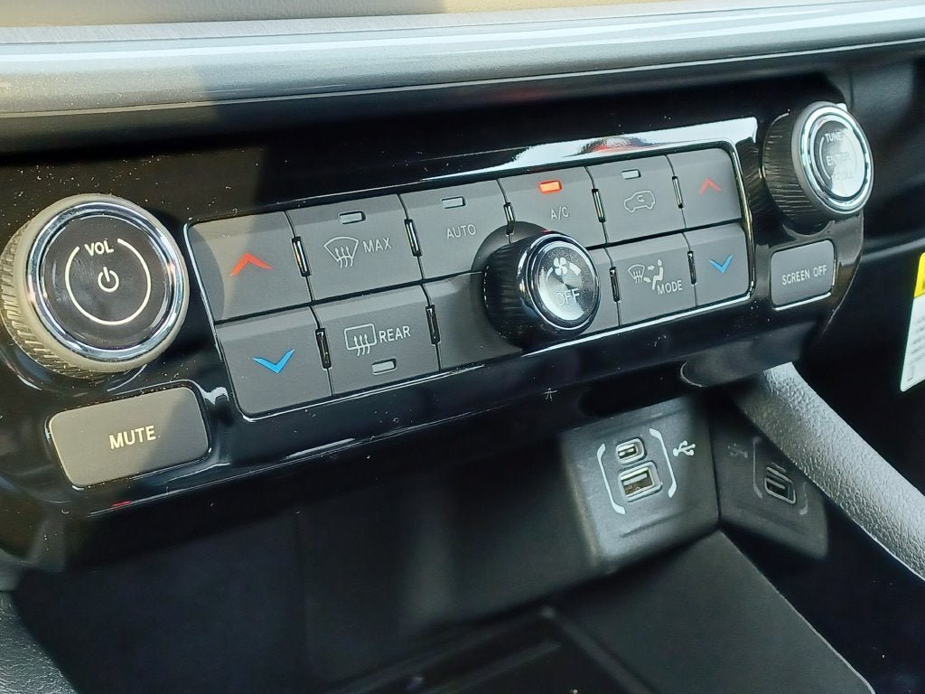 New 2027 Jeep Compass Limited AWD/4WD image 18