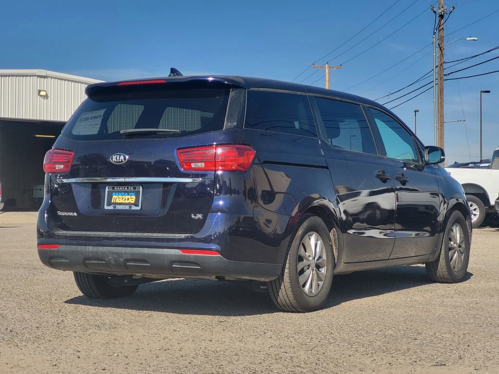 Used 2021 Kia Sedona LX image 5