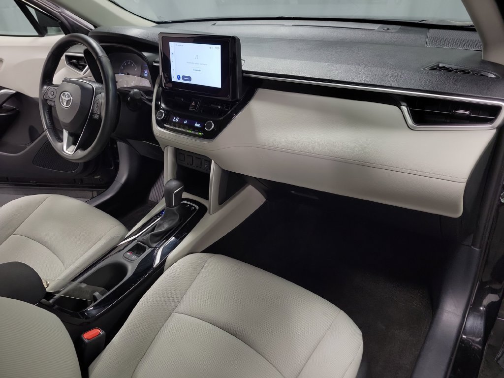 Used 2023 Toyota Corolla Cross LE w/ Moonroof Package AWD/4WD image 33