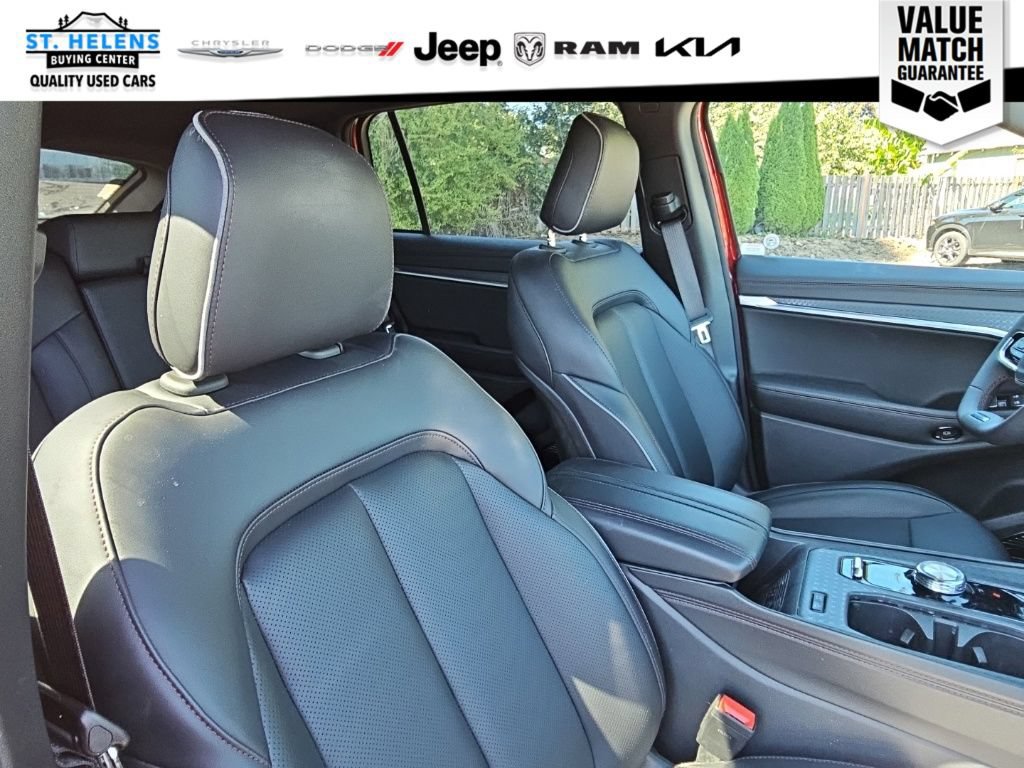 Used 2025 Jeep Wagoneer S Limited AWD/4WD image 41