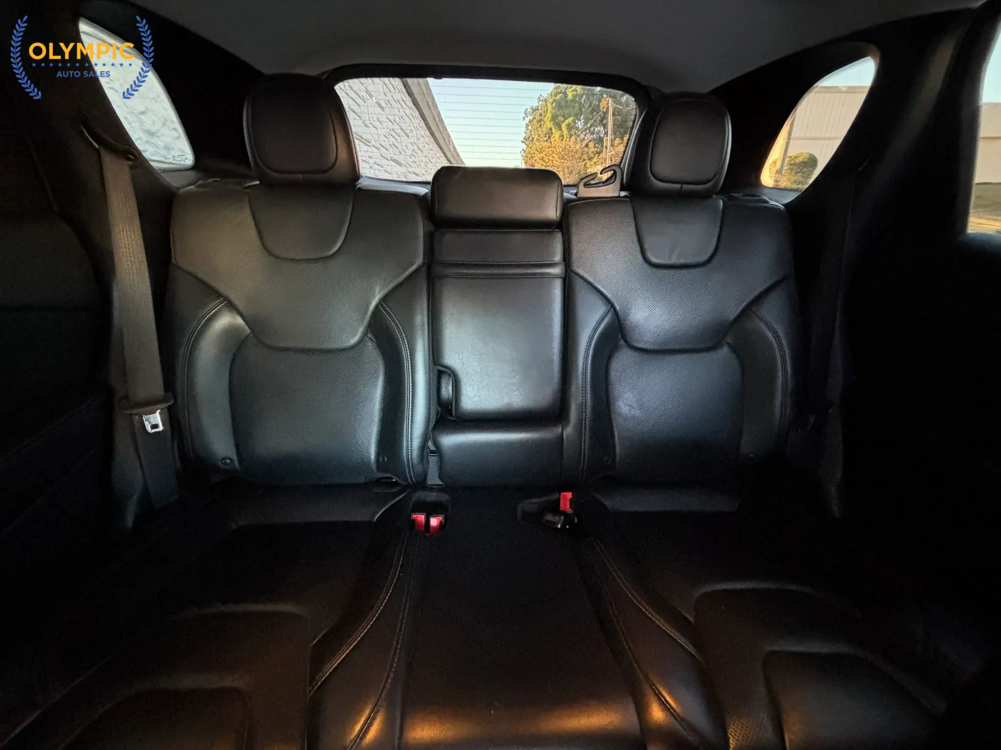 Used 2019 Jeep Cherokee Limited image 40