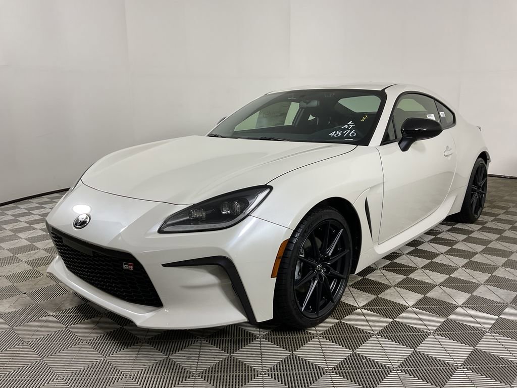 New 2026 Toyota GR86 Premium image 3