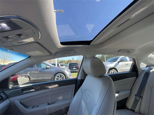 Used 2018 Hyundai Sonata Limited image 13