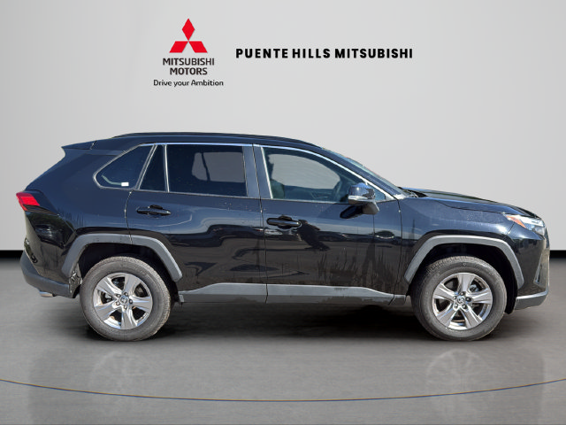 Used 2025 Toyota RAV4 XLE FWD image 4