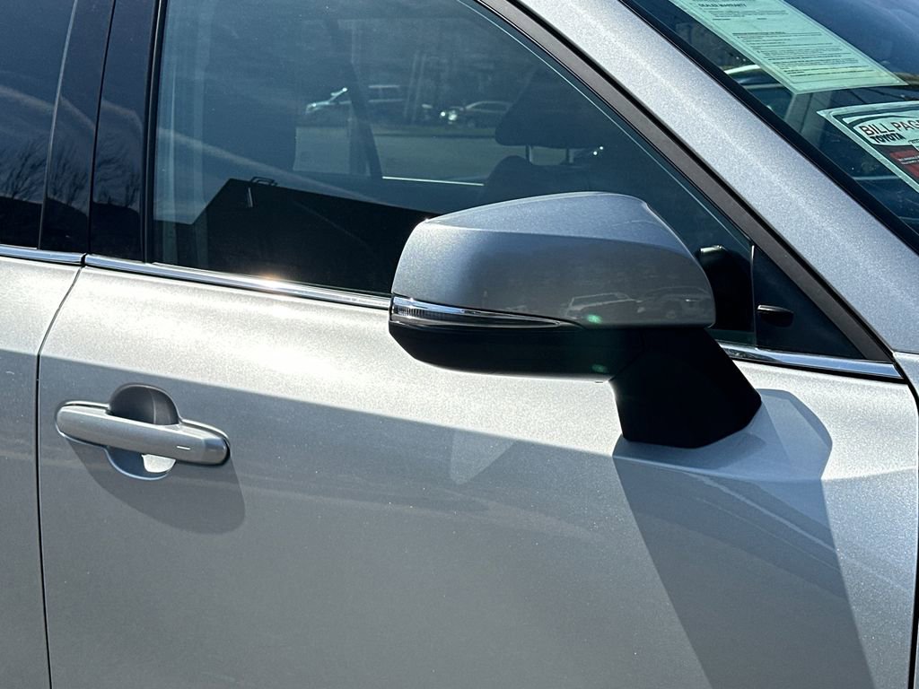 Used 2025 Toyota Grand Highlander XLE image 8