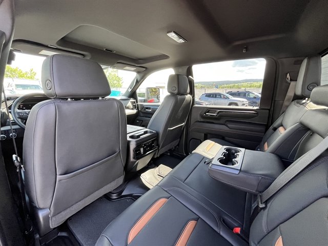 Used 2026 GMC Sierra 3500 AT4 w/ AT4 Premium Plus Package AWD/4WD image 43
