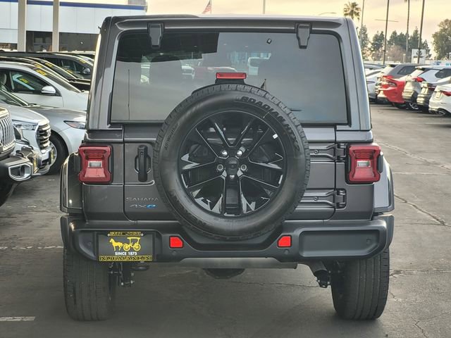 Certified 2025 Jeep Wrangler Unlimited Sahara w/ Safety Group image 5