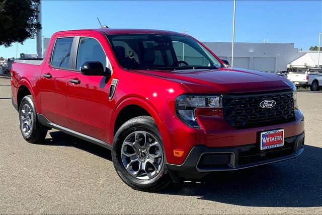 New 2026 Ford Maverick XLT w/ Equipment Group 301A AWD/4WD image 2