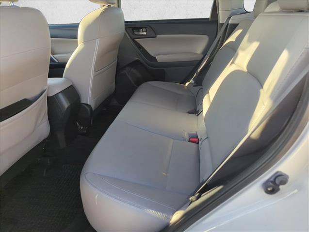 Used 2017 Subaru Forester 2.5i Limited w/ Popular Package #2 AWD/4WD image 8