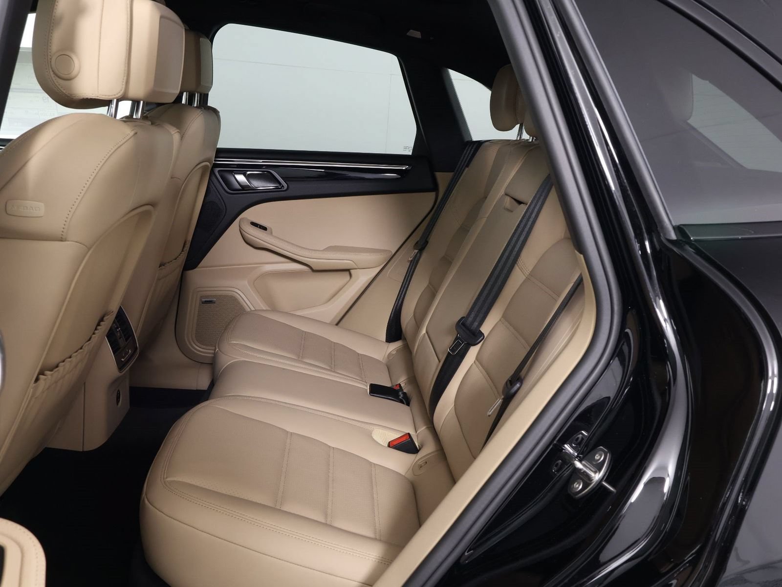 New 2026 Porsche Macan S AWD/4WD image 18
