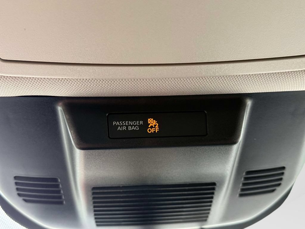 Used 2021 Nissan Rogue SL FWD image 27
