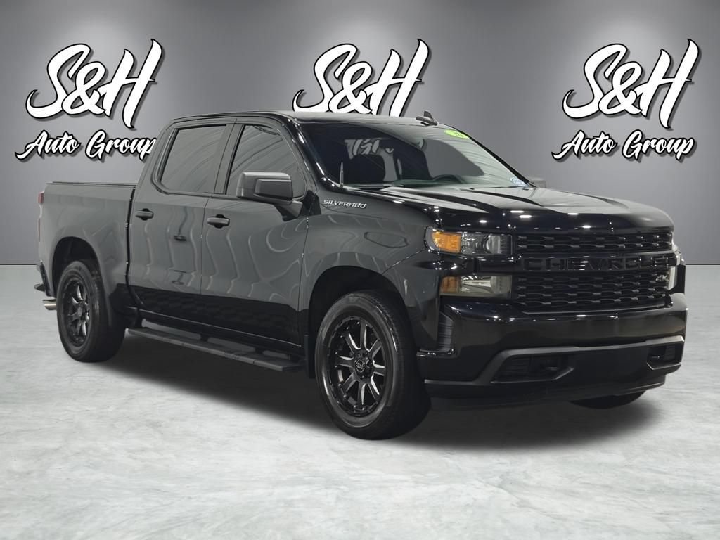 Used 2020 Chevrolet Silverado 1500 Custom w/ Custom Value Package RWD image 2