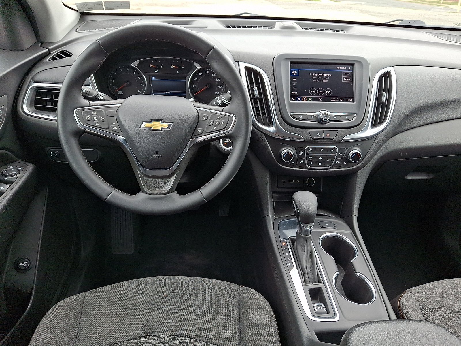 Used 2024 Chevrolet Equinox LT FWD image 11