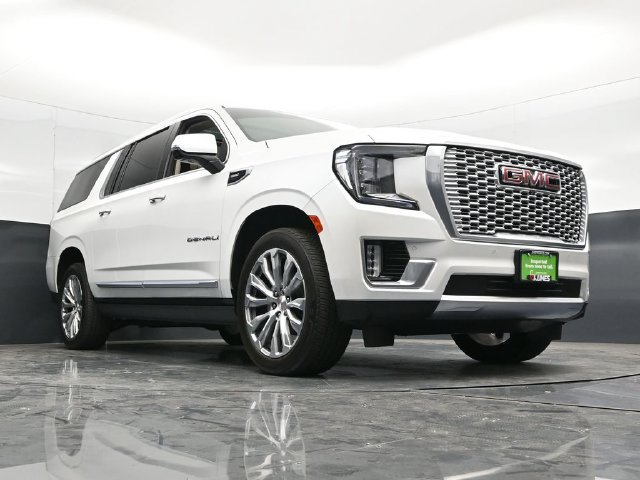 Used 2022 GMC Yukon XL Denali AWD/4WD image 58