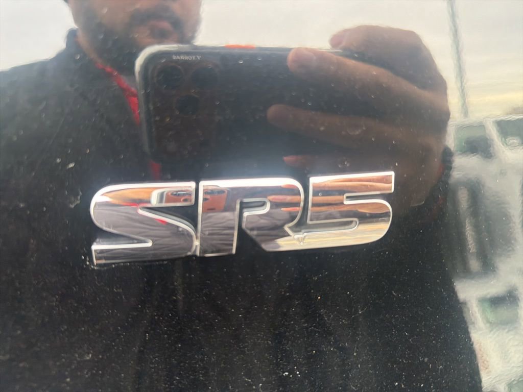 Used 2016 Toyota 4Runner SR5 image 9