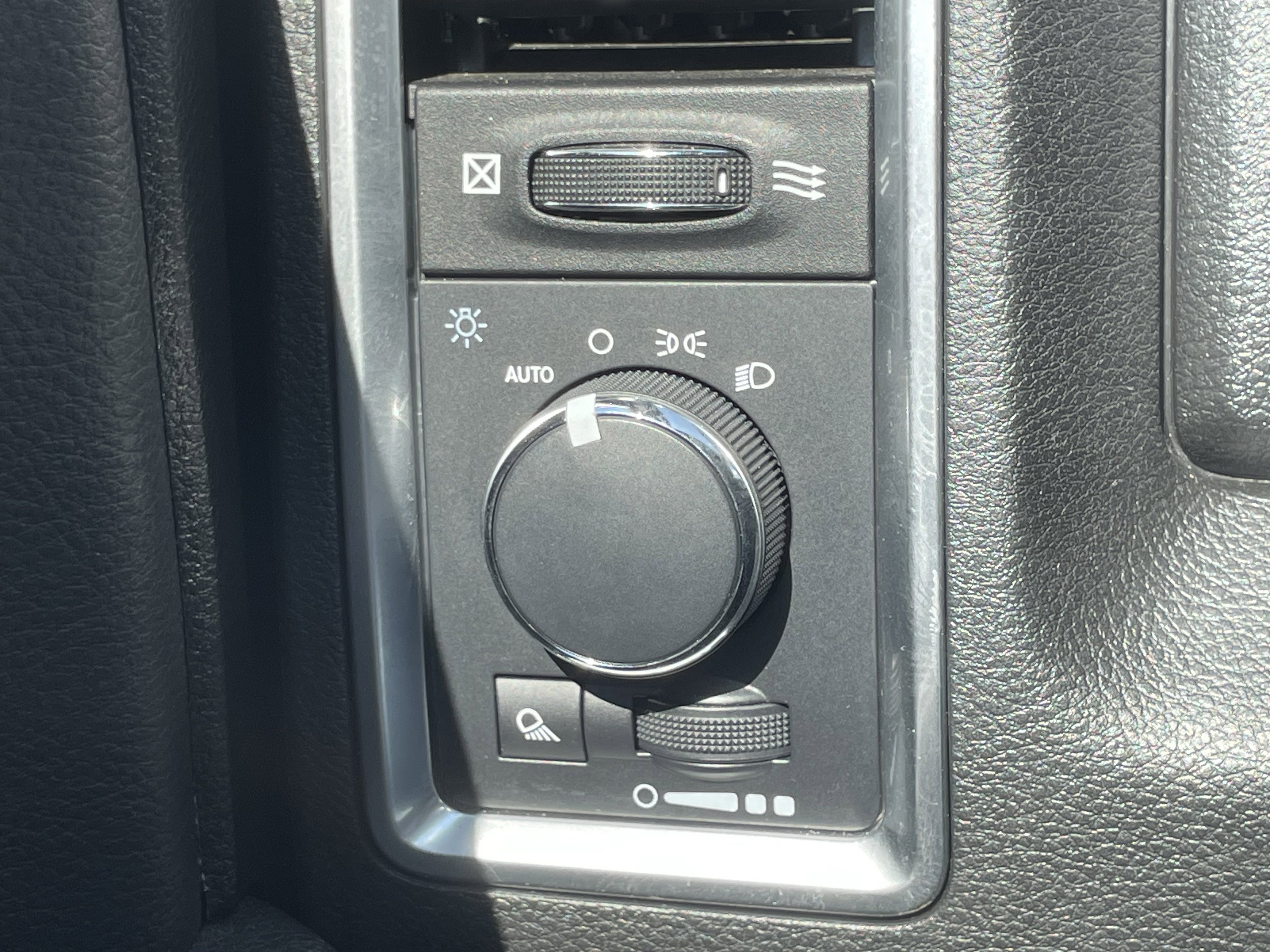 Used 2022 RAM 1500 Classic Warlock AWD/4WD image 29