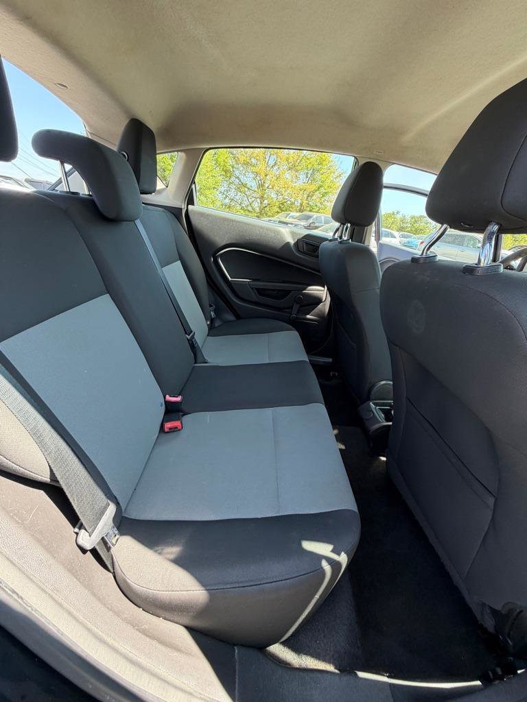 Used 2016 Ford Fiesta S FWD image 23