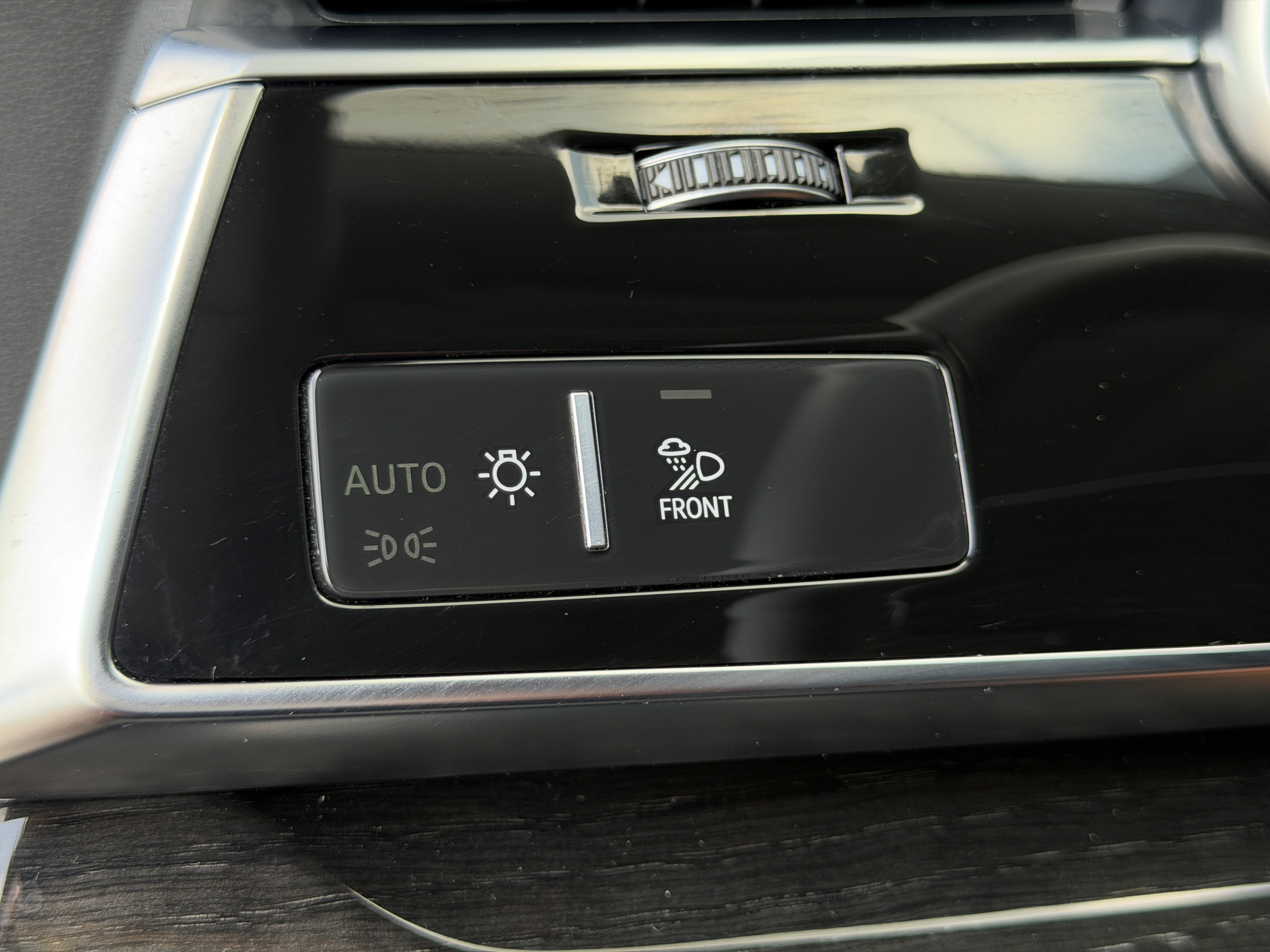Certified 2026 Audi Q8 Premium Plus AWD/4WD image 30