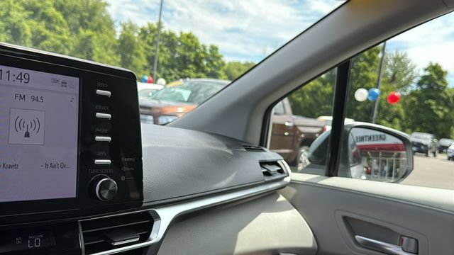 Used 2024 Toyota Sienna XLE AWD/4WD image 14