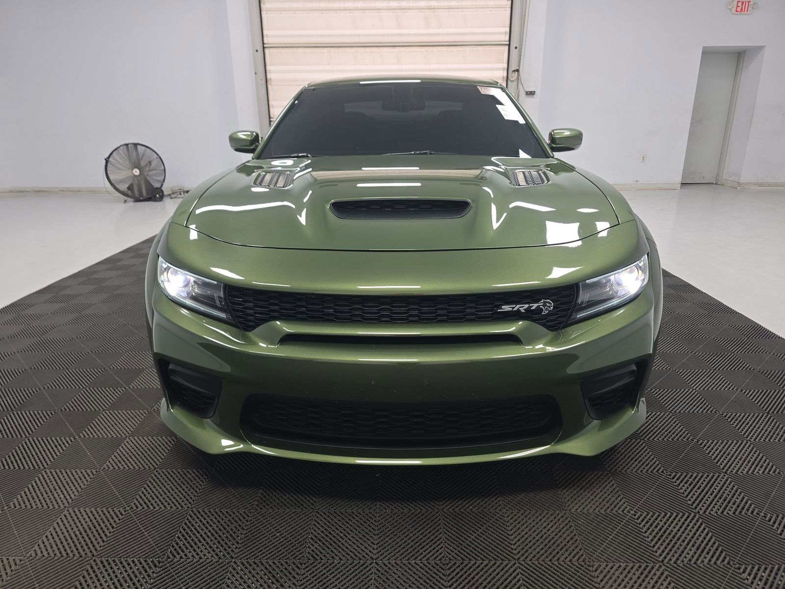 Used 2022 Dodge Charger SRT Hellcat w/ Harman/Kardon Audio Group RWD image 2