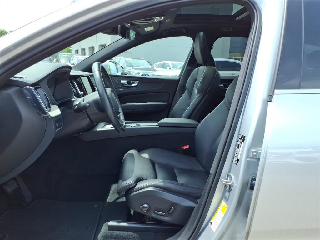 Used 2020 Volvo XC60 T6 Inscription AWD/4WD image 11
