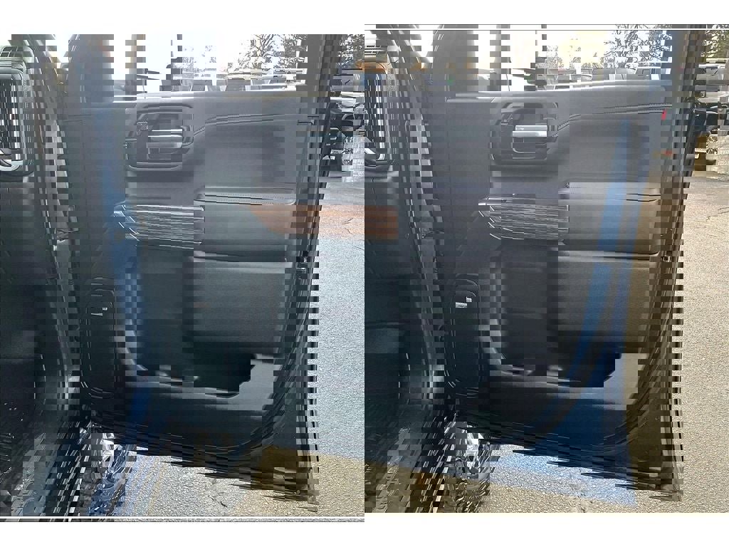 Used 2022 Chevrolet Silverado 3500 High Country w/ Z71 Off-Road Package image 26