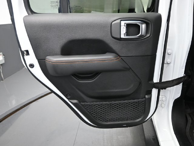 Used 2021 Jeep Gladiator Mojave AWD/4WD image 14