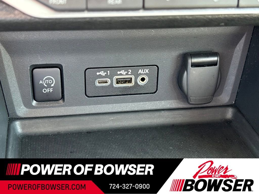 Used 2024 Nissan Sentra SR w/ SR Premium Package image 17