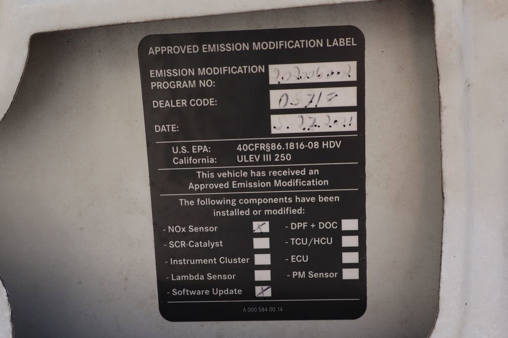 Used 2016 Freightliner Sprinter 3500 w/ High Idle Fixed Package image 14