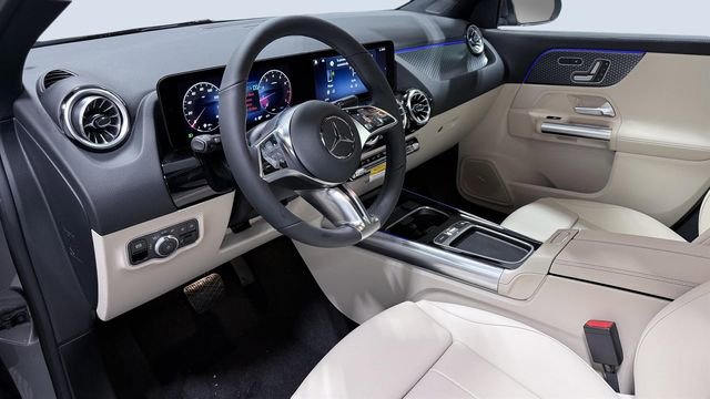 New 2026 Mercedes-Benz GLA 250 4MATIC image 5