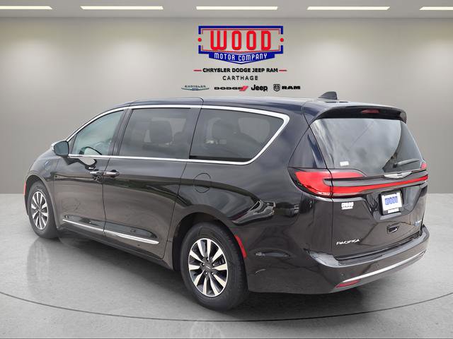 Used 2023 Chrysler Pacifica Limited FWD image 5