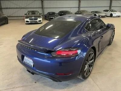 Used 2021 Porsche 718 Cayman image 12