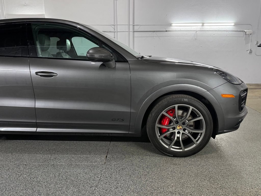 Used 2022 Porsche Cayenne GTS AWD/4WD image 7