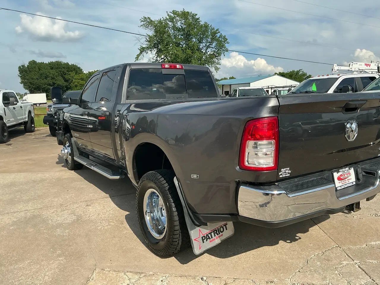 Used 2022 RAM 3500 Tradesman AWD/4WD image 9