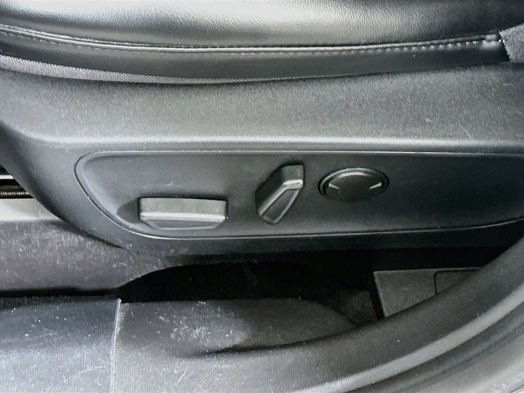 Used 2024 Ford Escape ST-Line FWD image 13