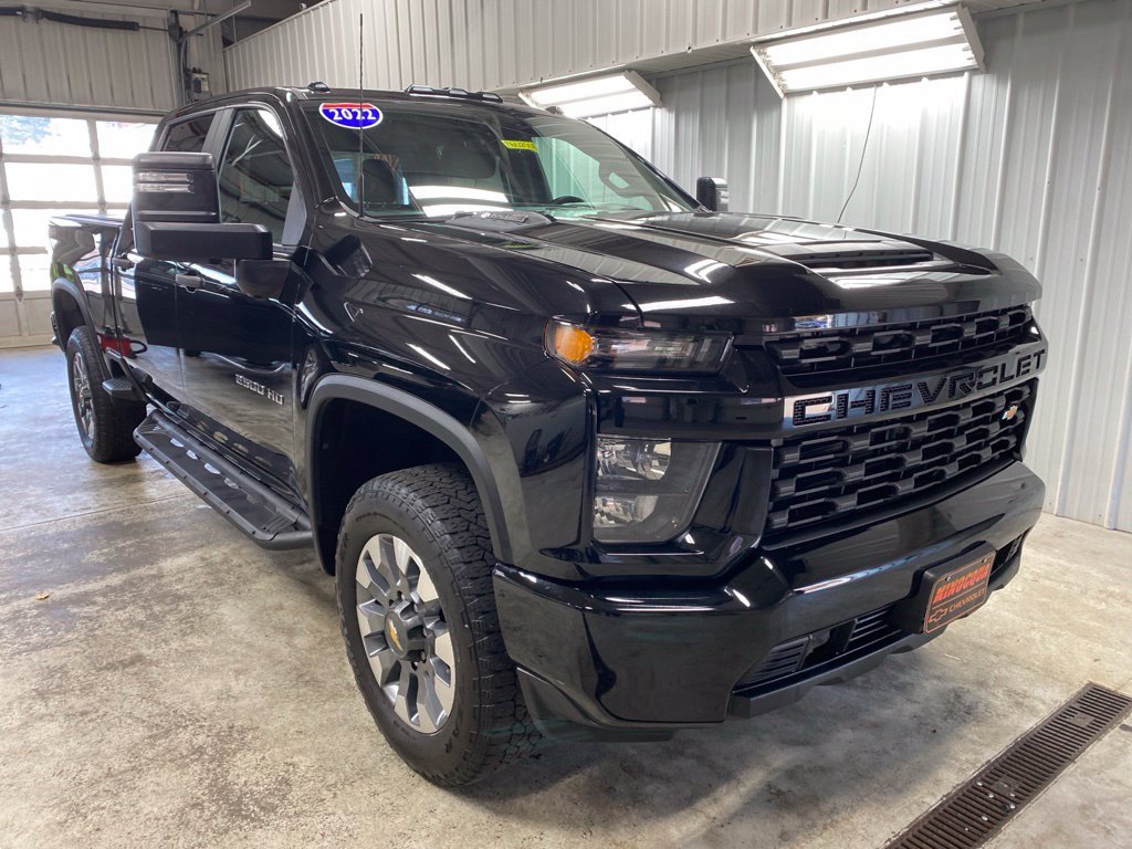 Used 2022 Chevrolet Silverado 2500 Custom w/ Custom Convenience Package AWD/4WD image 2