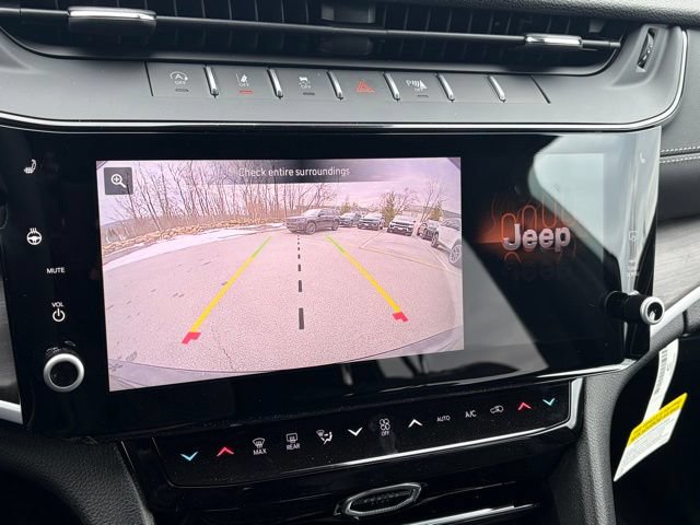New 2026 Jeep Grand Cherokee Altitude AWD/4WD image 3