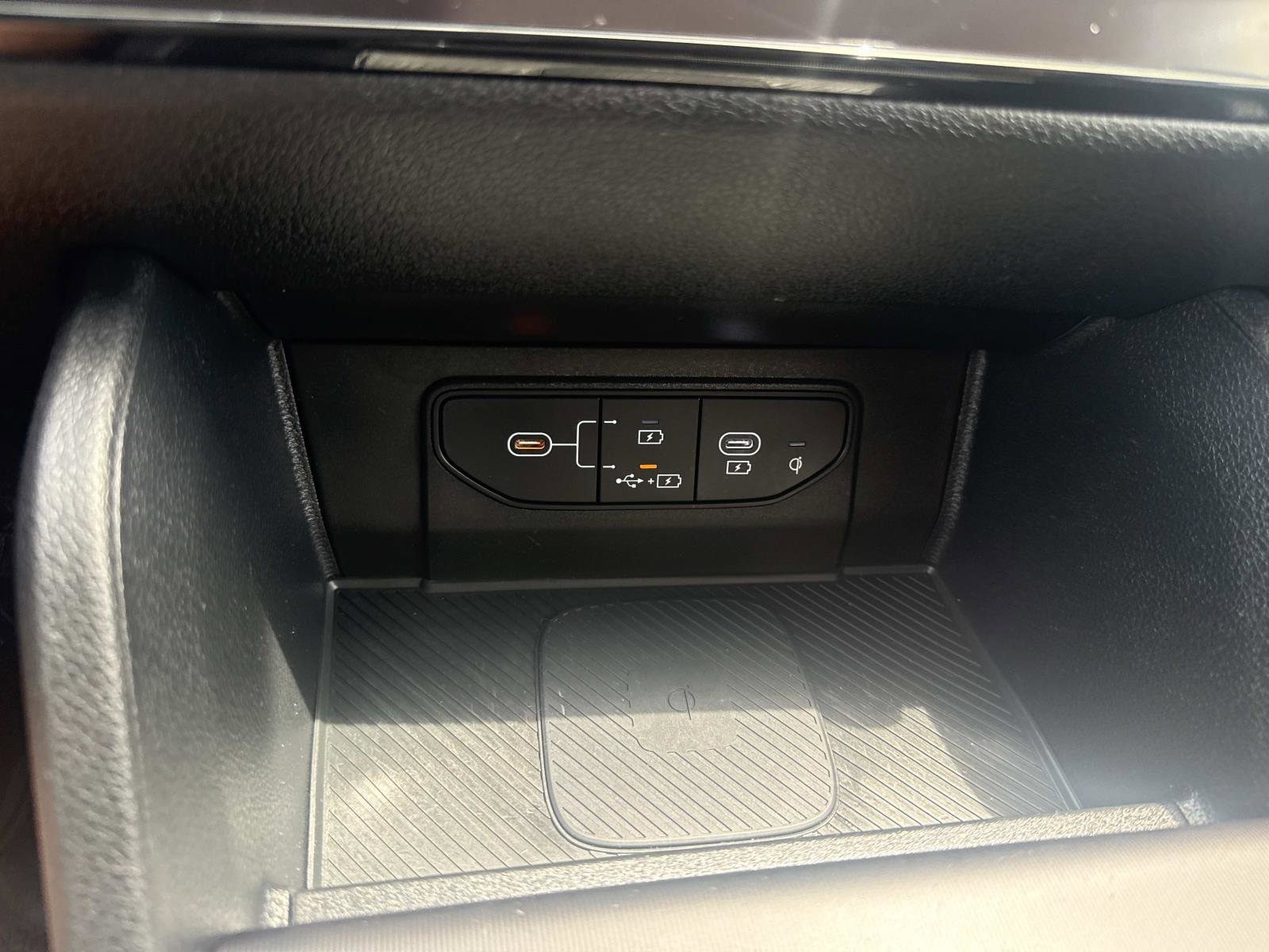 Used 2026 Kia Sportage EX FWD image 26