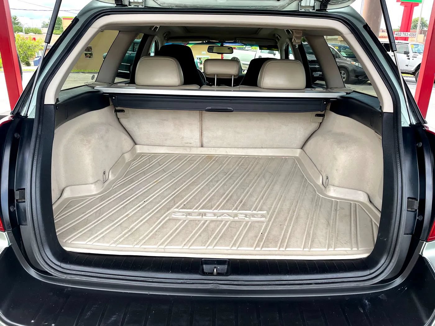 Used 2009 Subaru Outback 2.5i Limited AWD/4WD image 6