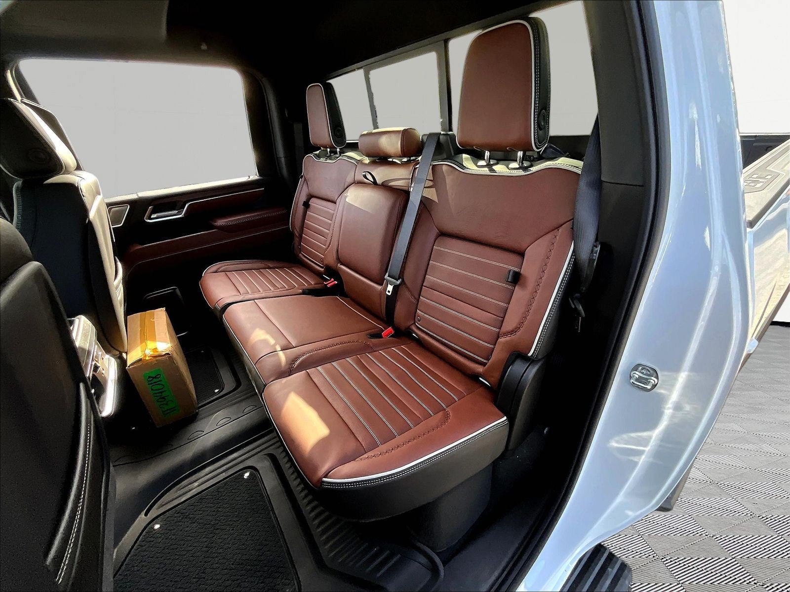 New 2026 GMC Sierra 2500 Denali Ultimate AWD/4WD image 18