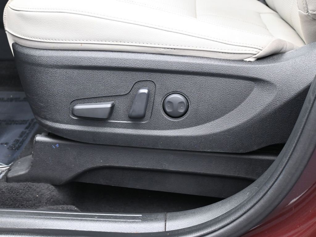 Used 2022 Kia Telluride EX w/ EX Premium Package image 16