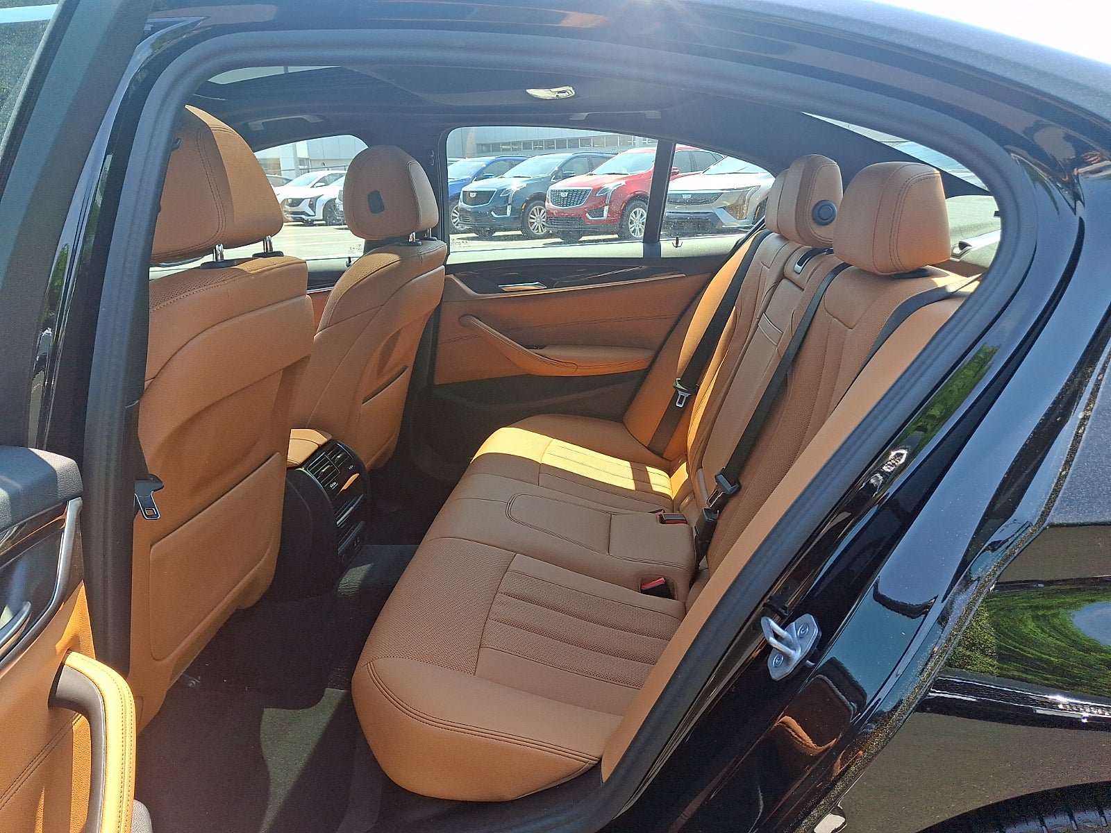 Used 2023 BMW 530i xDrive w/ Convenience Package AWD/4WD image 10