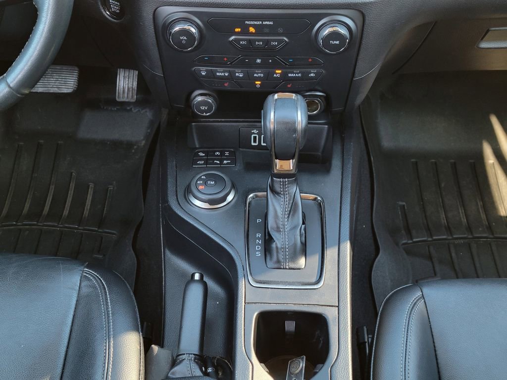 Certified 2019 Ford Ranger Lariat w/ Equipment Group 501A Mid image 21