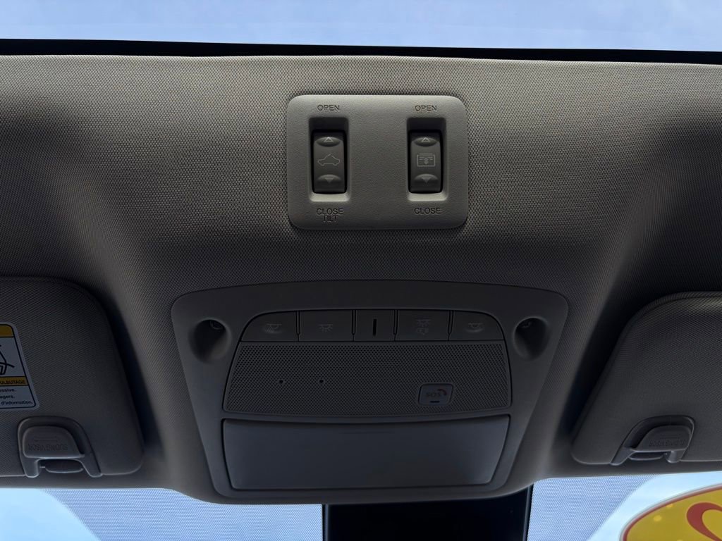 Certified 2022 Nissan Murano Platinum w/ Cargo Package image 24